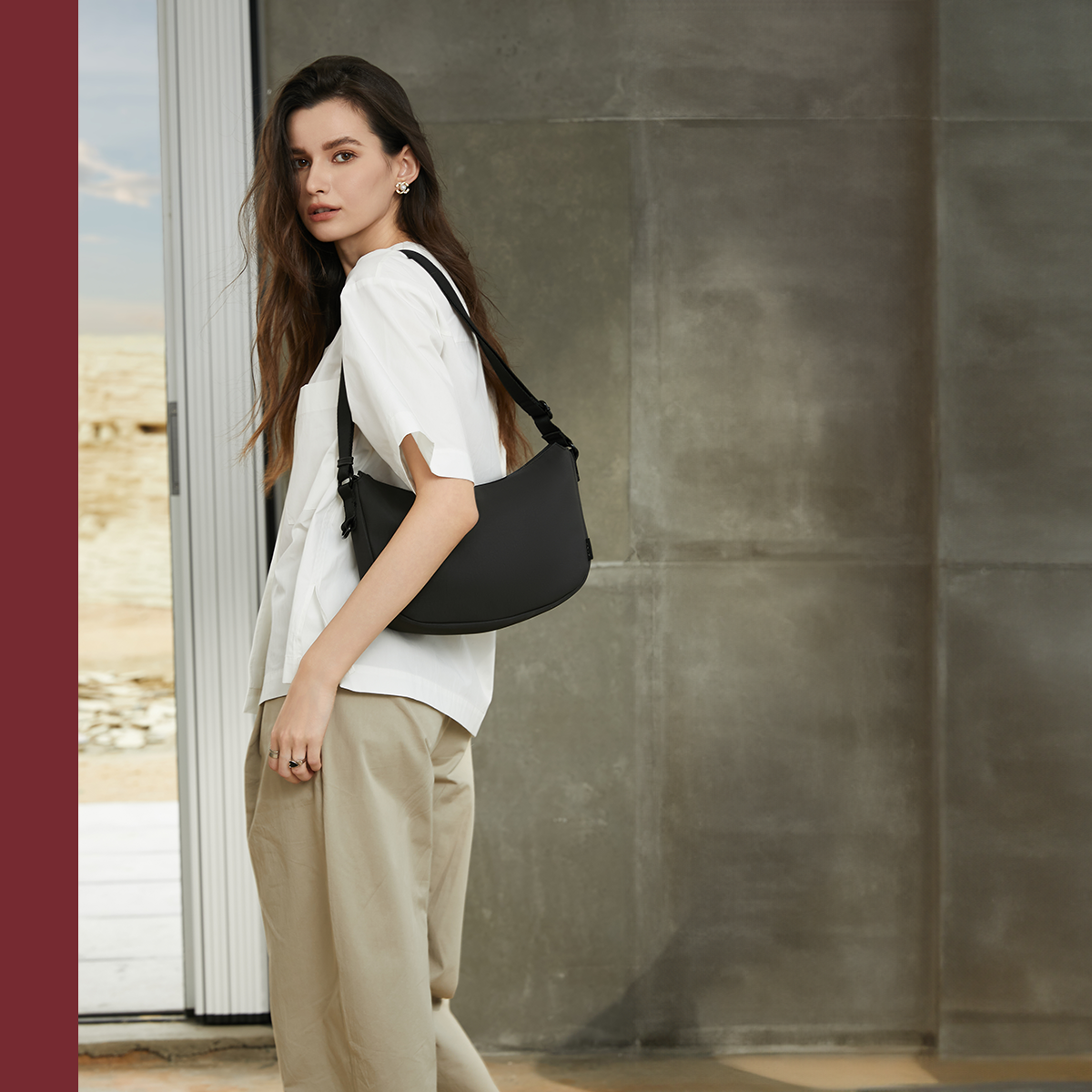 Premium PU leather ACACIA Clover belt bag featuring charm loop and minimalist curved design. A Uniqlo-style crossbody waist bag for everyday essentials.