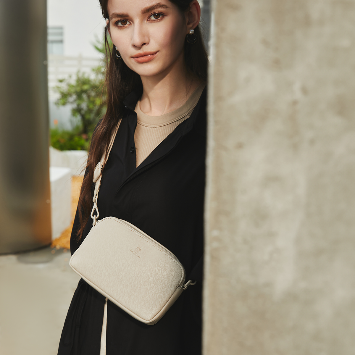 Moss Crossbody Double Pocket