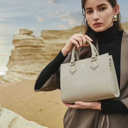 Rosewood Handheld bag